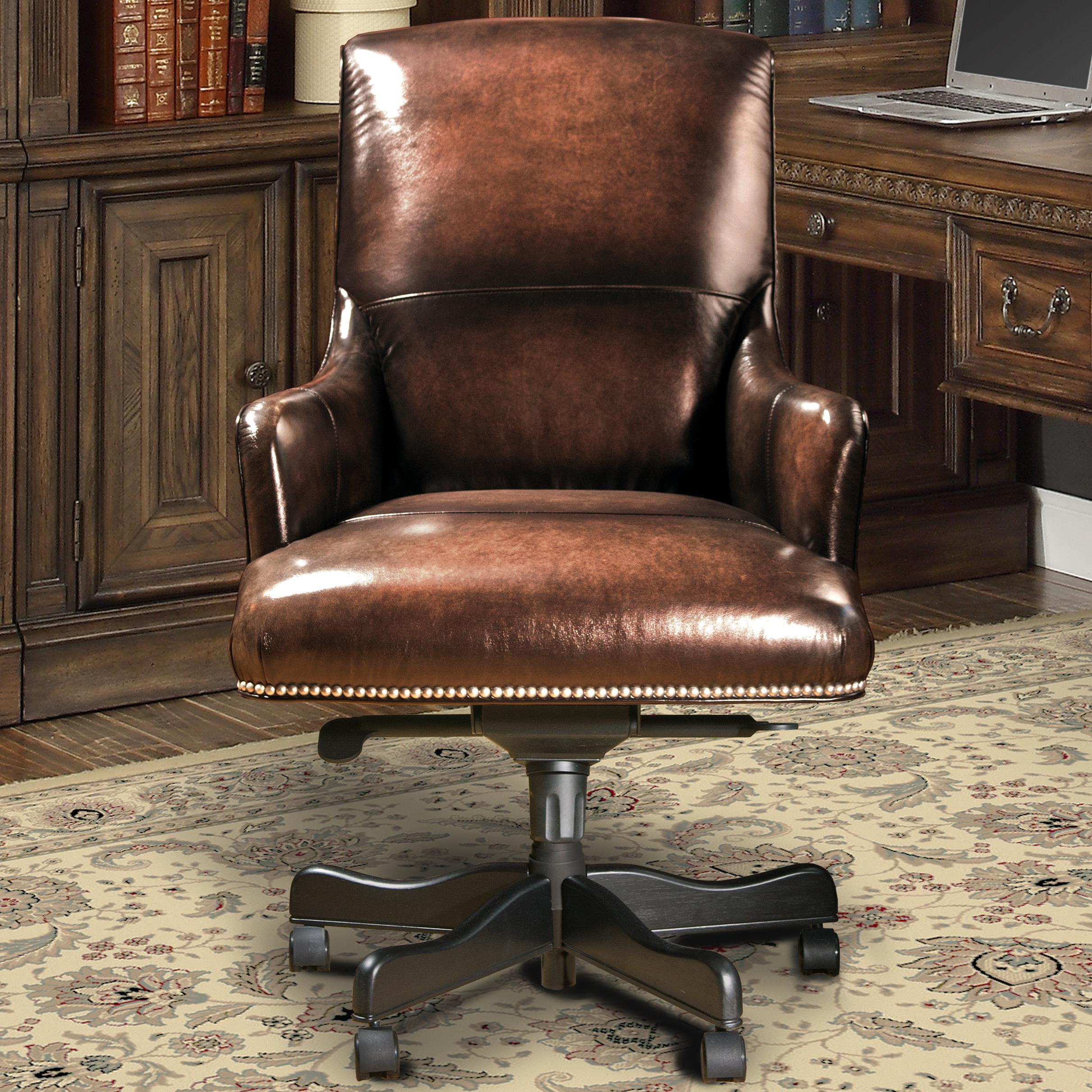 Traditional desk outlet chair